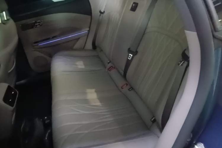 Used Geely Galaxy 8 2025 130km EM-i Flagship Edition Left Rear Seat
