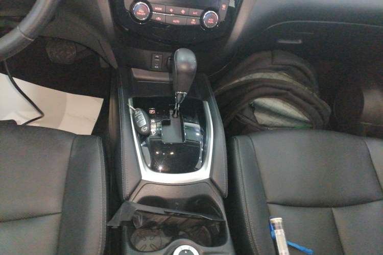 Used Nissan X-Trail 2015 2.5L CVT Leading MAX Edition 4WD Gear Lever