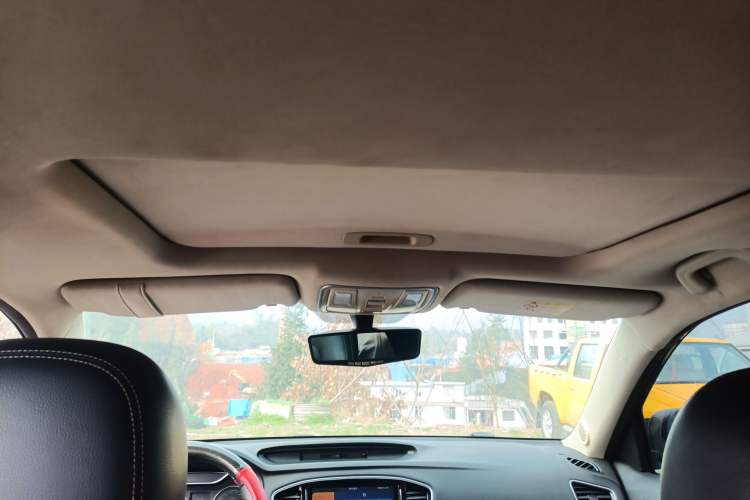 Used Geely Auto Vision X6 2016 1.8L Manual Luxury Model
