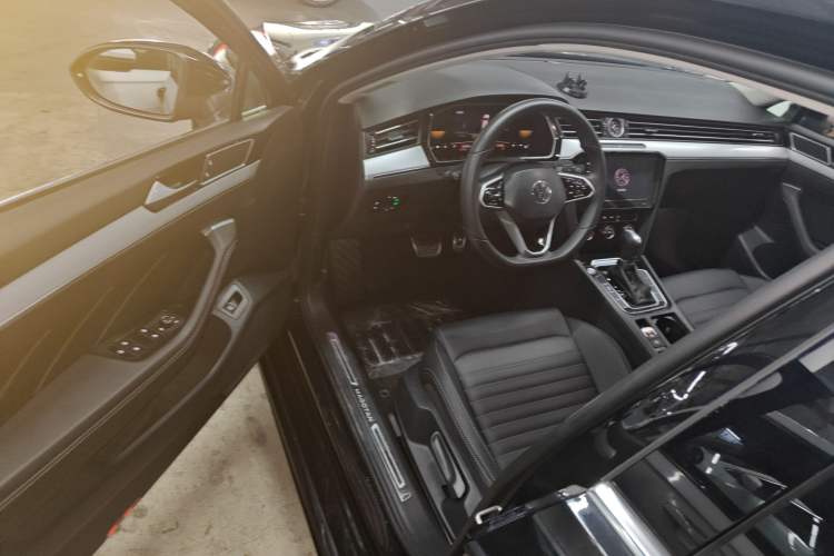 Used Volkswagen Magotan 2025 Zhongxiang Version 280TSI DSG Comfort Edition