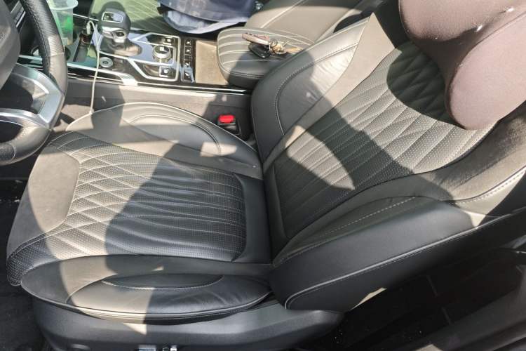 Used Hongqi HS5 2022 2.0T Smart Connect Flagship Edition
