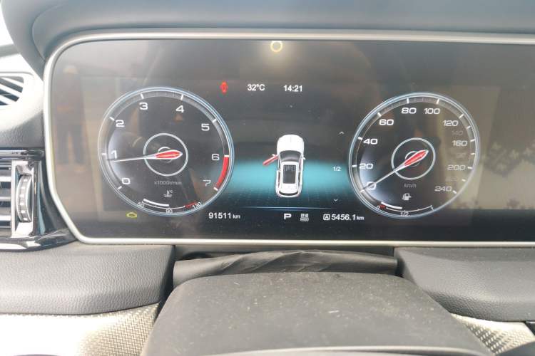 Used Hongqi HS5 2019 2.0T Smart Connect Flagship All-Wheel-Drive Version Instrument Cluster