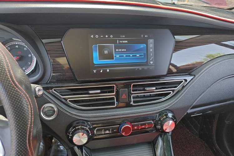 Used TRAUM S70 2018 1.5T Automatic Standard Model 7 Seats
