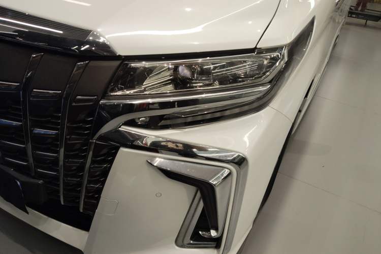 Used Toyota Alphard 2020 Dual-Engine 2.5L Prestige Edition
