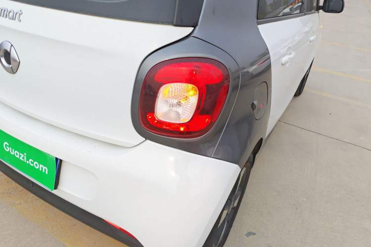 Used smart forfour 2018 1.0L 52kW Passion Edition
