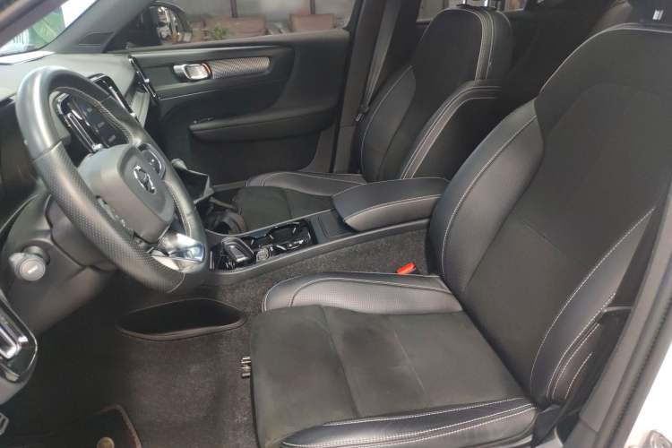 Used Volvo XC40 2021 T4 Four-Wheel Drive Smart & Sporty Edition Left Front Seat