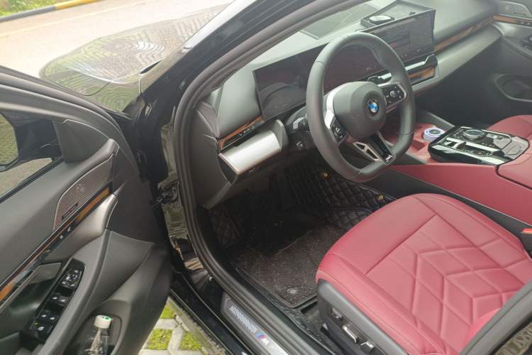 Used BMW 5 Series 2026 530Li Leading M Sport Package