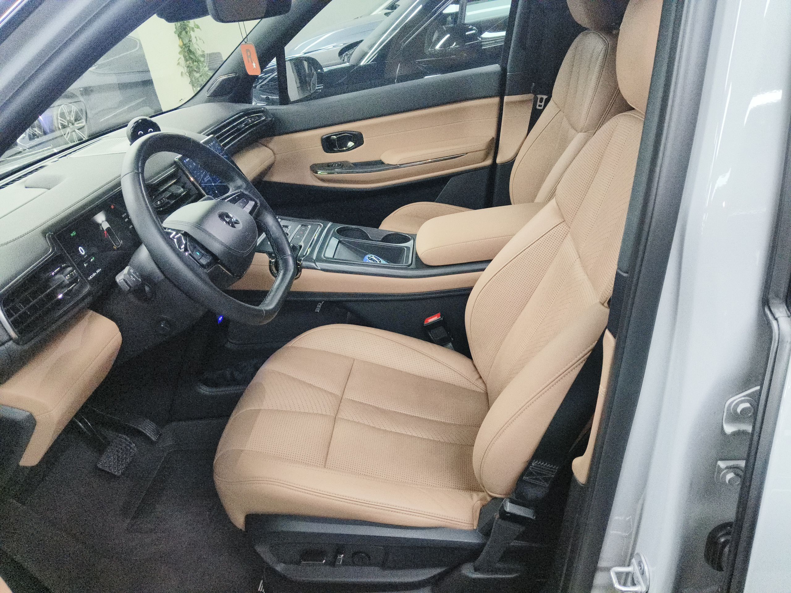Interior delantero