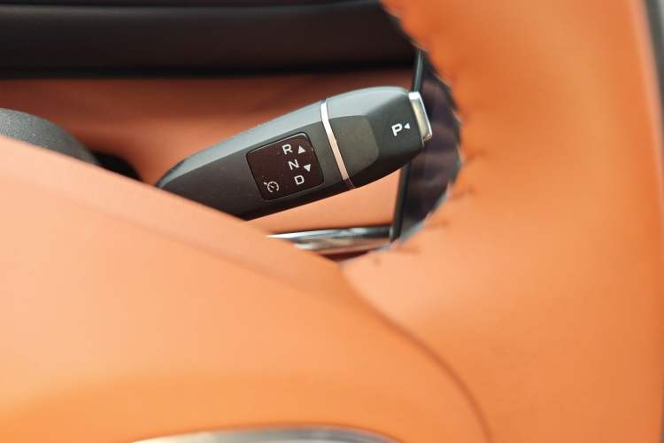 Used CHANGAN NEVO Q07 2025 215 Flagship PLUS Gear Lever