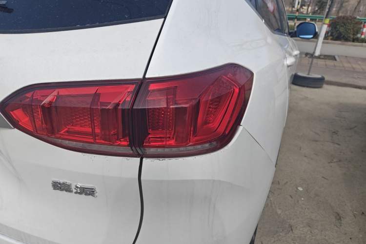 Used Wey VV6 2018 2.0T Two-Wheel-Drive Ultra-Luxury Version China V Standard