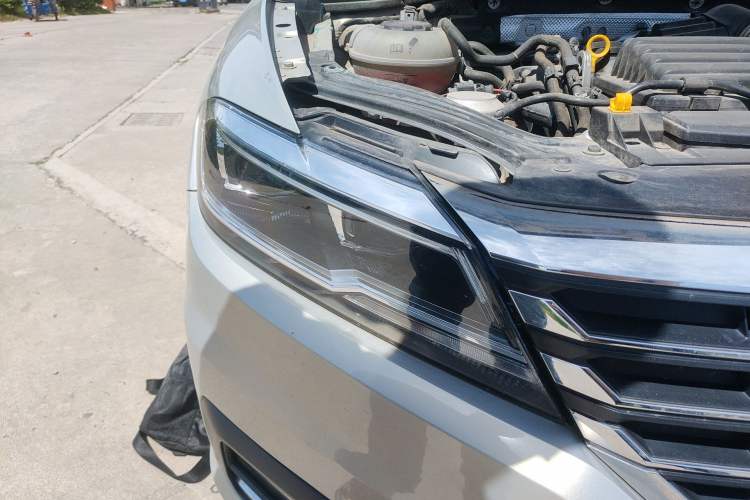 Used Volkswagen Lavida 2021 280TSI DSG Comfort Edition Right Front Headlight