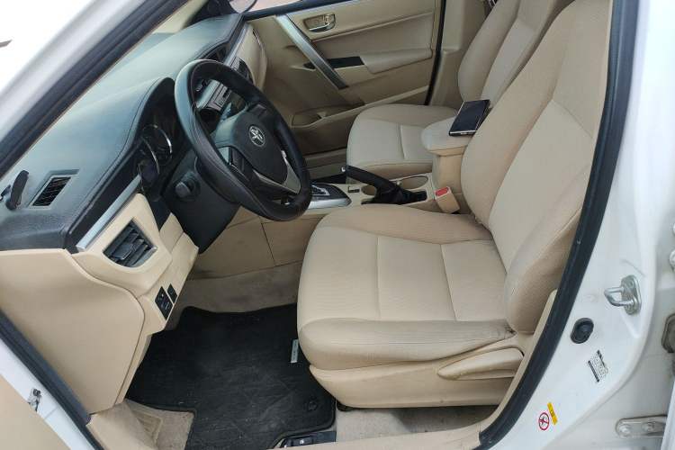 Used Toyota Corolla 2014 1.6L CVT GL Left Front Seat