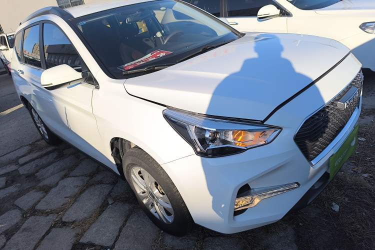 Used Haval M6 2018 Revised Version 1.5T DCT Two-Wheel Drive Urban Style