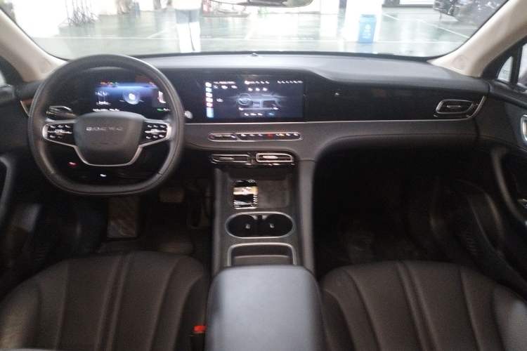 Used Roewe D7 2023 DMH 125km Superior Edition
