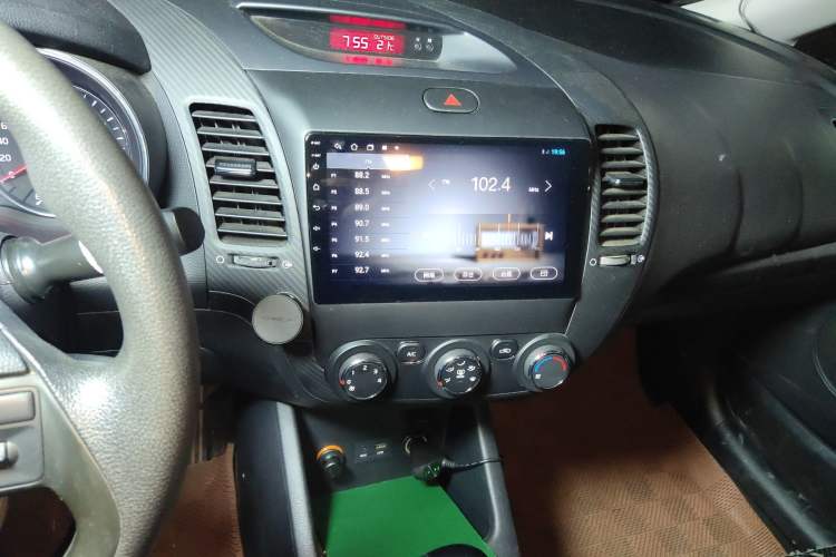 Used Kia K3 2015 1.6L Automatic GL Audio And AC Panel