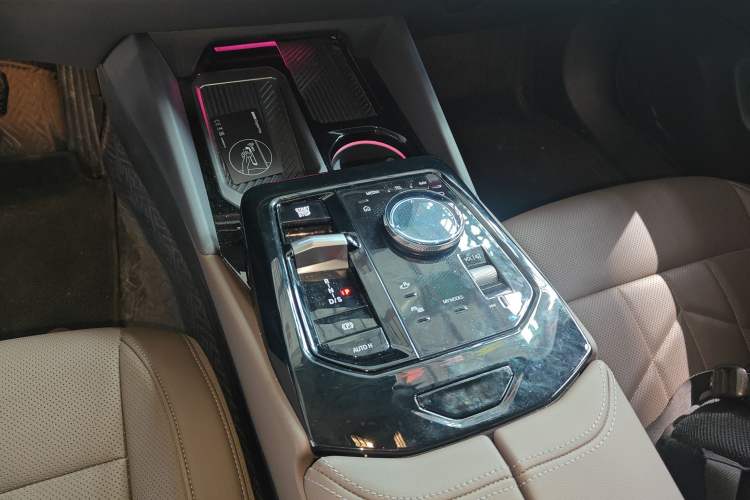 Used BMW 5 Series 2025 525Li M Sport Package