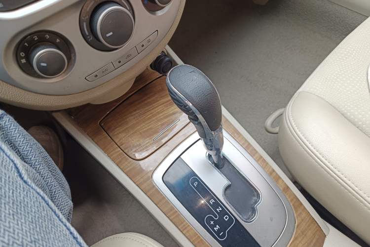 Used Buick Excelle 2015 1.5L Automatic Classic Model