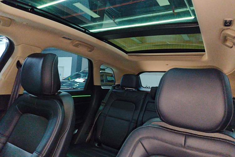 Used Lincoln Corsair 2024 2.0T Four-Wheel Drive Prestige Edition Headliner