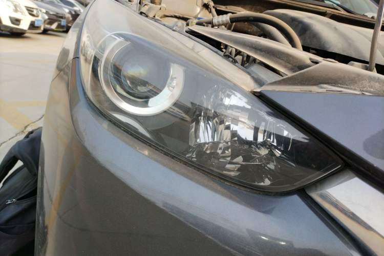 Used Mazda 3 Axela 2017 Hatchback 1.5L Manual Comfort Edition China V