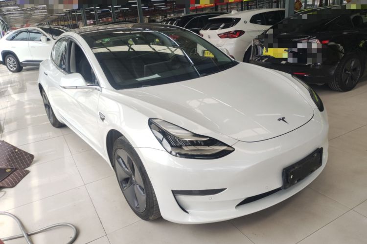 Used Tesla Model 3 2019 Long-Range Rear-Wheel-Drive Version Front Right 45 Deg