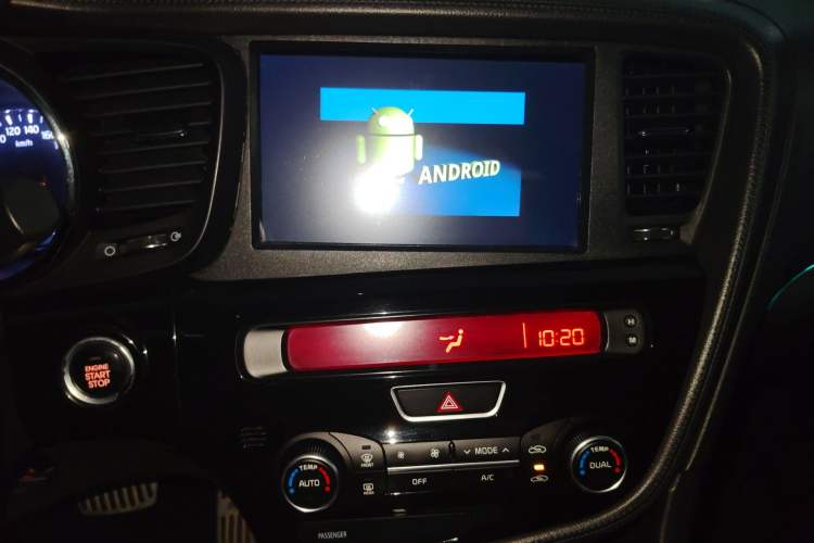 Used Kia K5 2014 2.0L Automatic LUXURY Audio And AC Panel