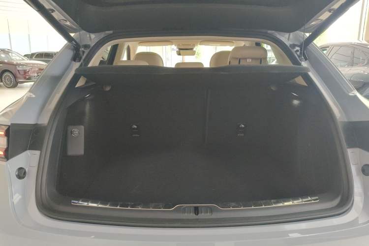 Used Hima AITO M5 2024 Extended-Range Max Rear-Wheel Drive Advanced Intelligent Driving Version
