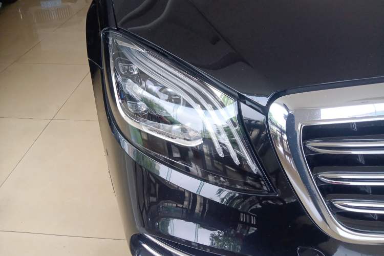 Used Mercedes-Benz S-Class  Right Front Headlight