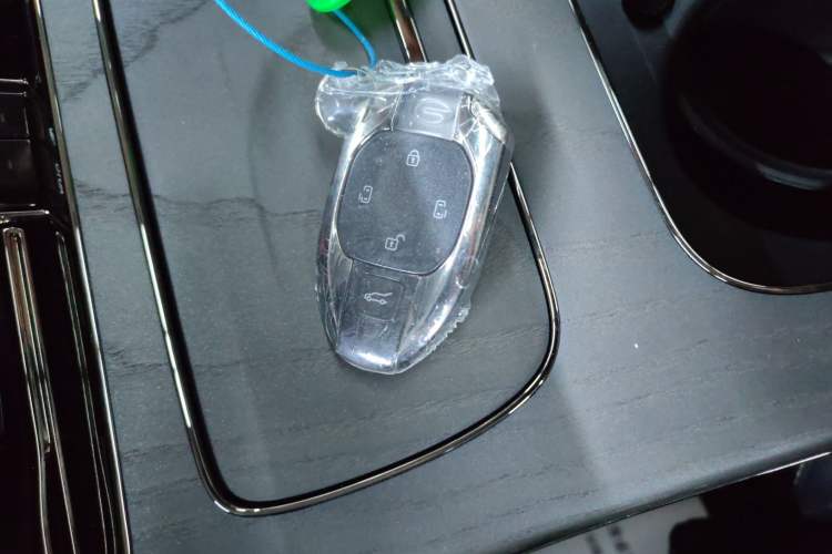 Used GAC Trumpchi Xiangwang M8 2025 Kunkun Series Ultra First-Class Cabin Interior 1