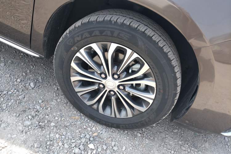 Used Buick GL8 2023 Land Executive Class Smart Enjoyment Model
