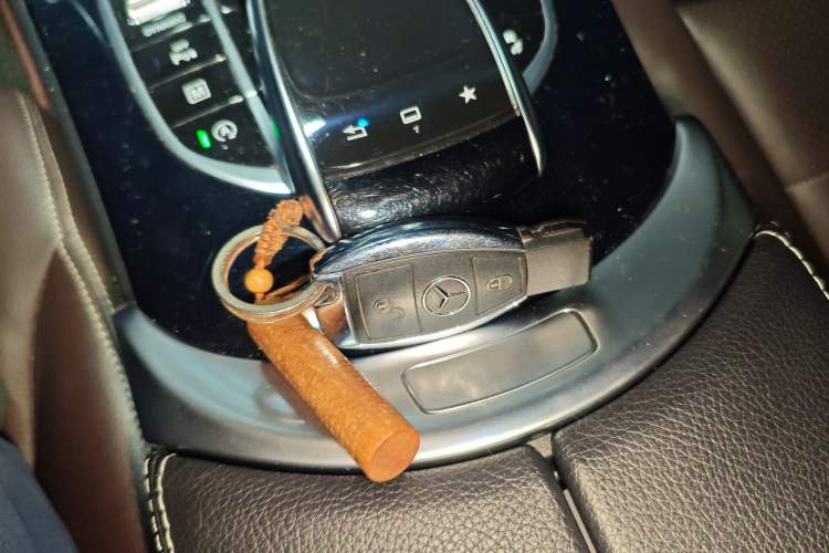 Used Mercedes-Benz GLC 2016 GLC 200 4MATIC
