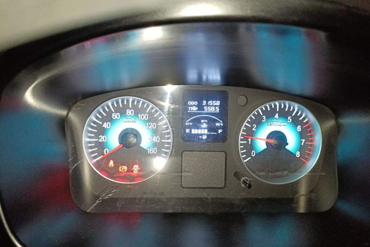 Used Jinbei Gold Hiace 2024 1.5L Travel Lion Commercial Version 7-Seater Odometer Close Up