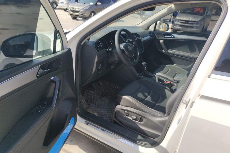 Used Volkswagen Tiguan L 2018 Facelift 330TSI Automatic Two-Wheel Drive Luxury Edition
