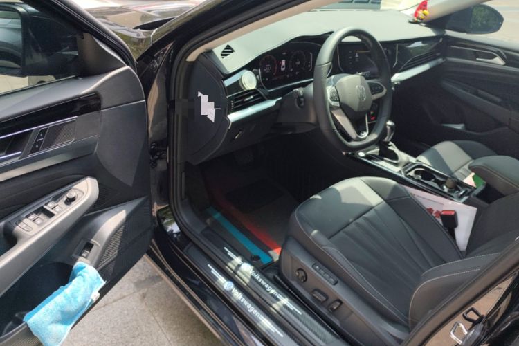 Used Volkswagen Passat 2025 Premium Version 380TSI Dragon Edition Driver Seat