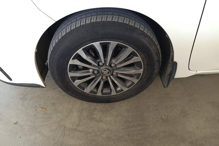 Used Toyota Corolla 2017 Revised Version 1.2T S-CVT GL