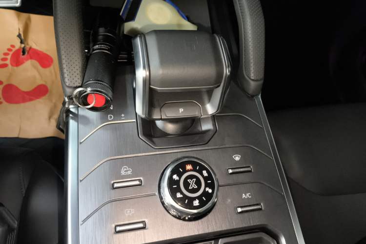 Used JETOUR Traveler 2023 2.0T All-Wheel Drive CrossPRO+