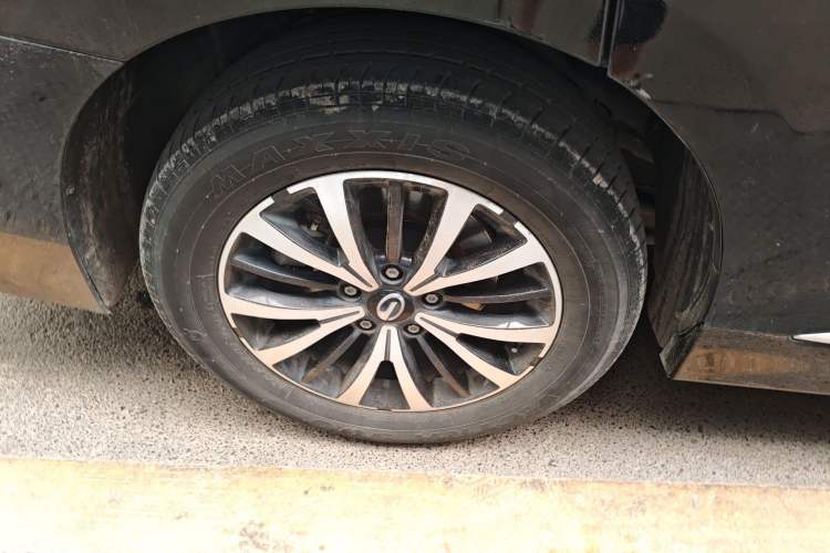 Used GAC Trumpchi M8 2023 Lingxiu Series 390T Deluxe Edition Exterior 5