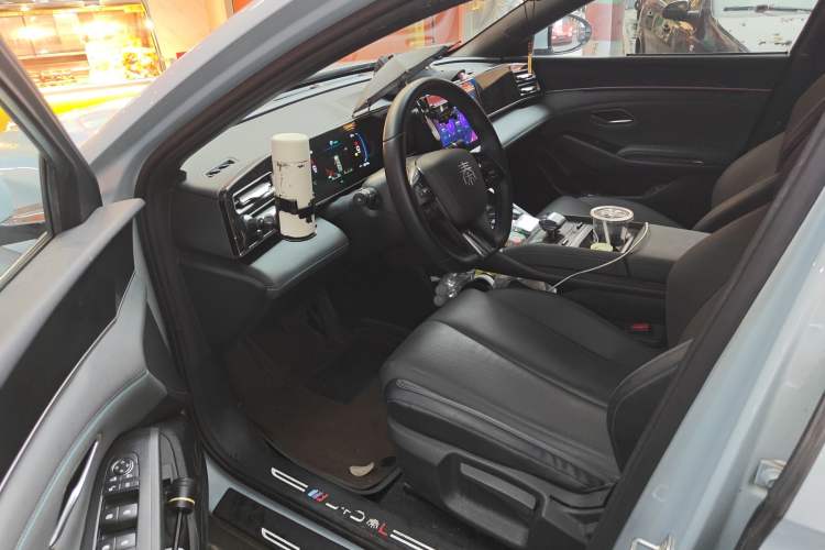 Used BYD Qin L 2024 DM-i 80KM Leading Model Driver Seat