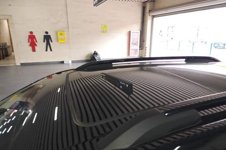 Used Chevrolet Equinox Plus 2024 102km RS Ultimate Edition Roof