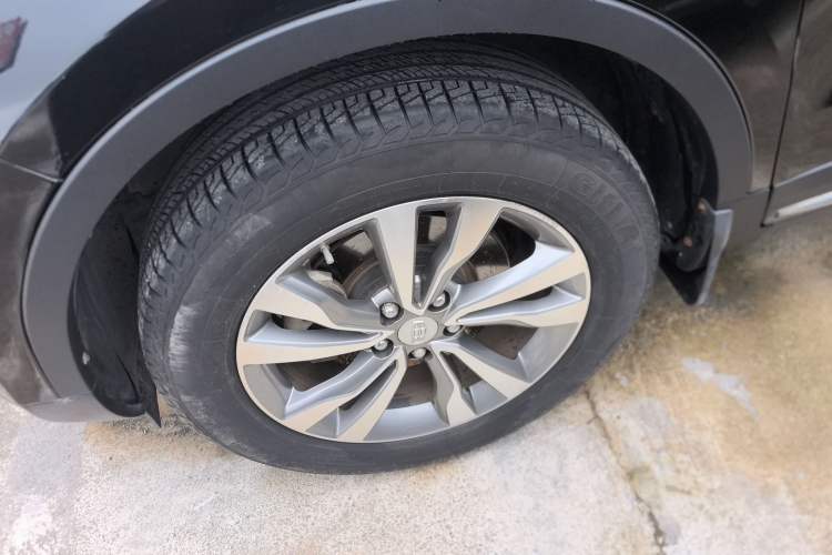 Used Geely Auto Emgrand X7 Sport 2016 2.0L Manual Smart Connect Version