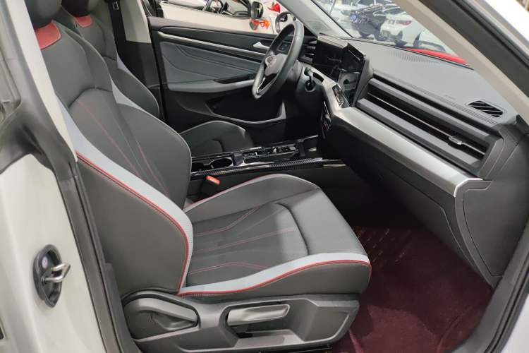 Used Volkswagen Lamando 2024 Lavida L 280TSI DSG Spicy Edition Right Front Seat