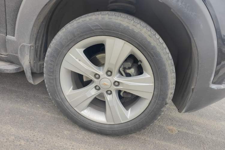 Used Chevrolet Captiva 2011 2.4 AT 7-Seater Luxury Edition