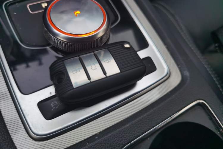 Used Roewe i6 New Energy 2017 45T Hybrid Connect & Smart Enjoyment Edition