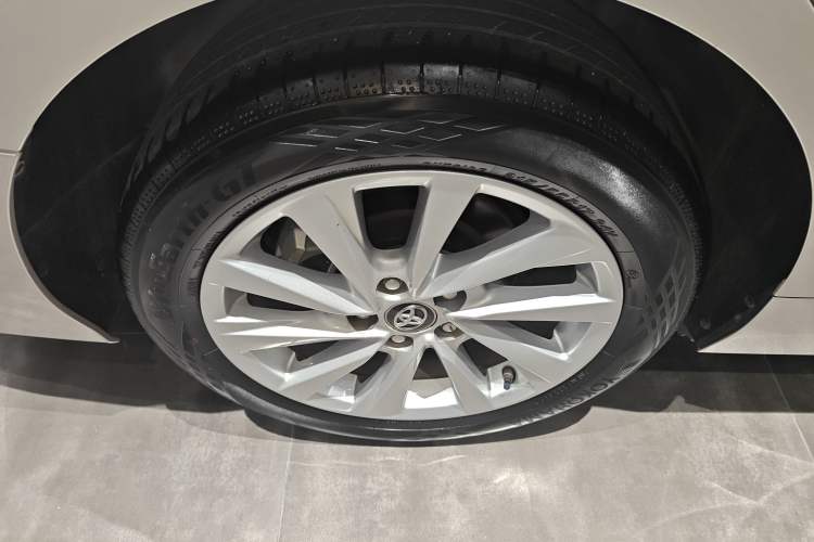 Used Toyota Camry 2021 2.0G Luxury Edition Right Rear Wheel Hub