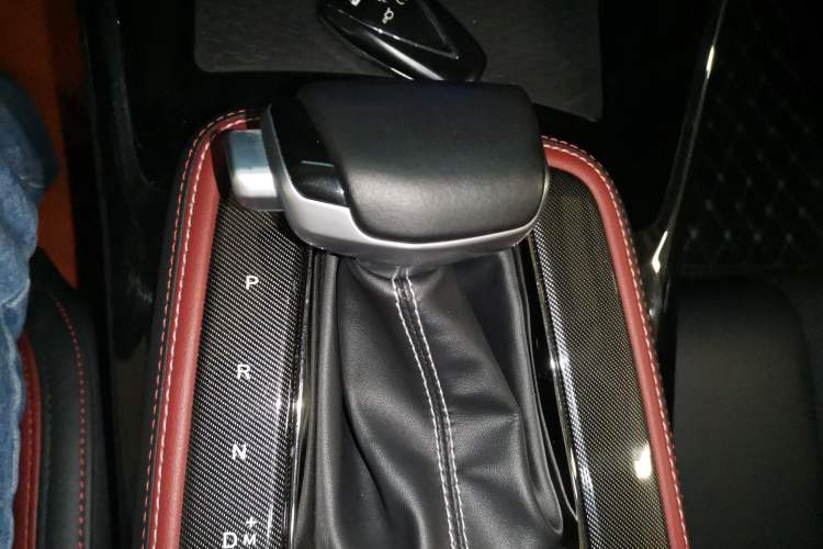 Used CHANGAN OSHAN X5 2021 1.5T DCT Prestige Edition Gear Lever