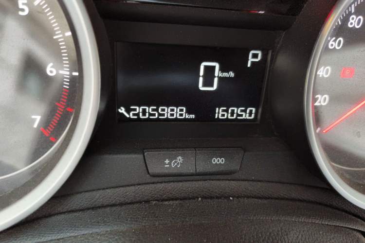 Used Peugeot 408 2014 1.8L Automatic Luxury Edition Odometer Close Up