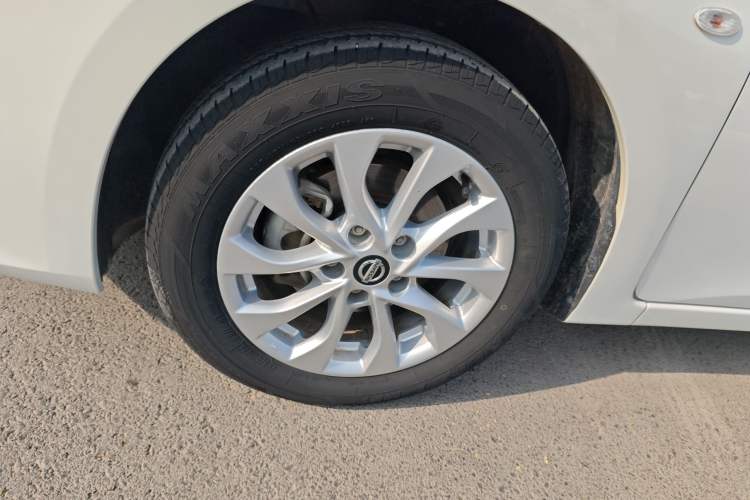 Used Nissan Sylphy 2022 Revised Version Classic 1.6XL CVT Luxury Edition Left Front Wheel Hub