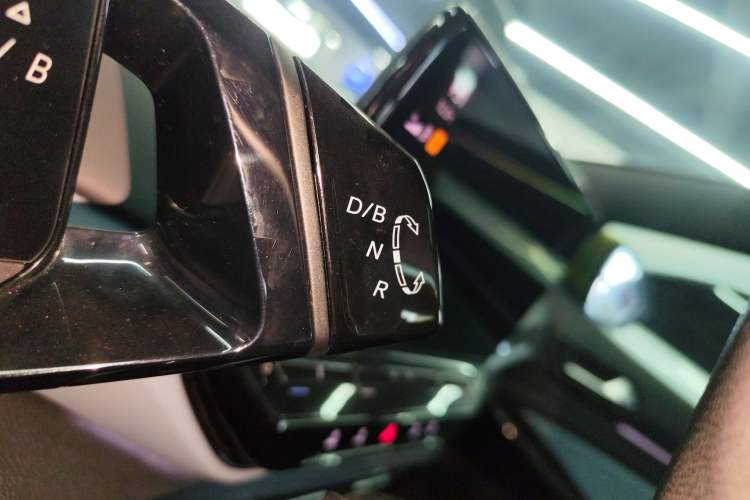 Used Volkswagen ID.4 X 2021 Pure+ Long-Range Edition Gear Lever