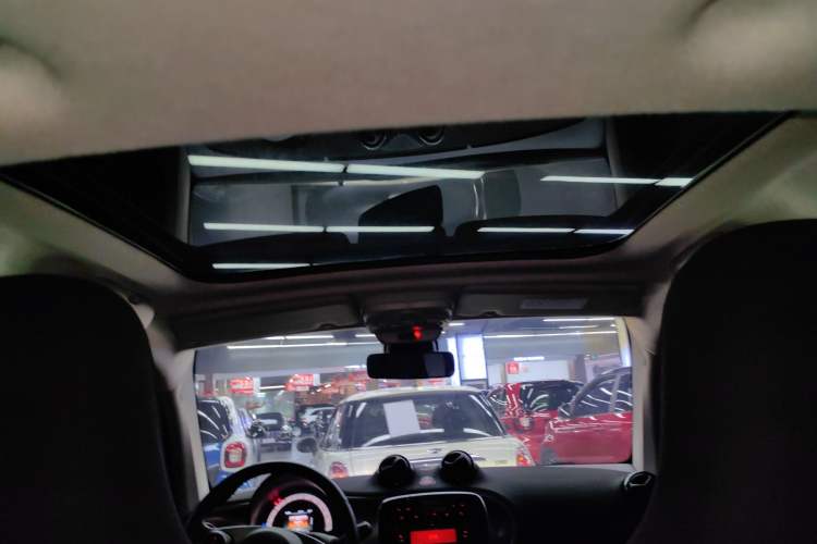 Used smart fortwo 2015 1.0L 52 kW Hardtop Passion Edition