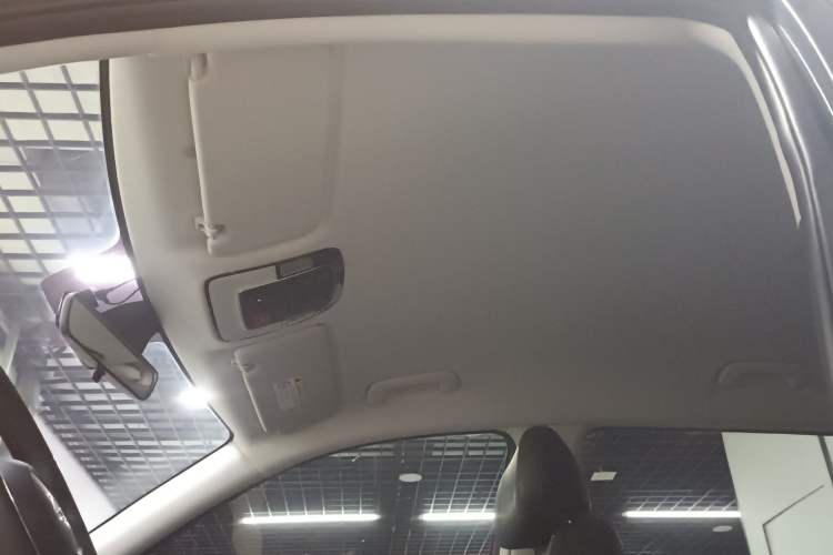 Used Hyundai ix35 2023 Musso 2.0L Deluxe Edition DLX
