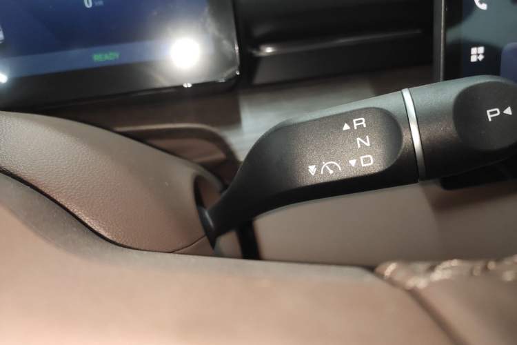 Used Wuling Xingguang S 2025 Model 510 km Leading Version Gear Lever